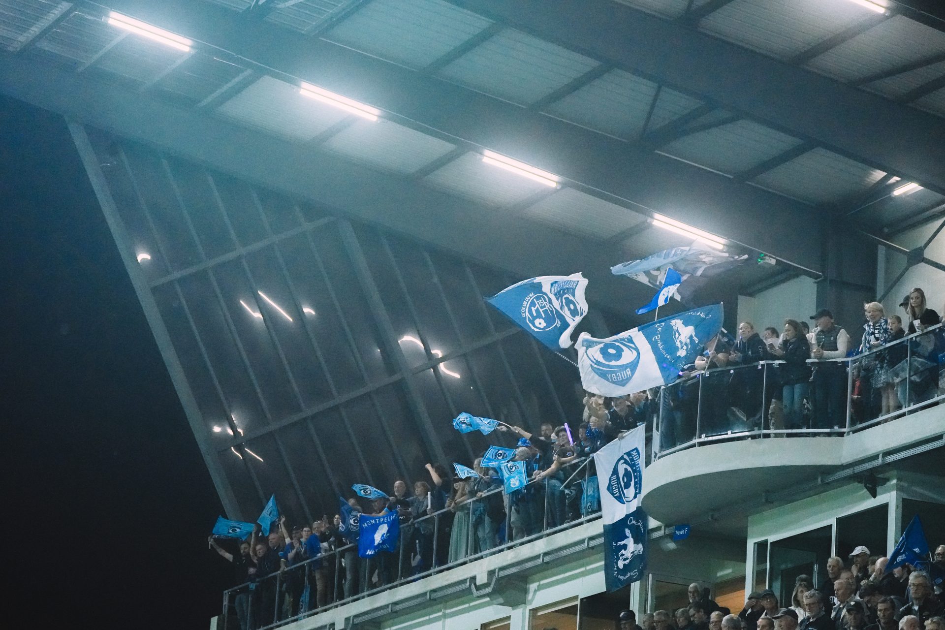 Photos des supporters du MHR à Castres